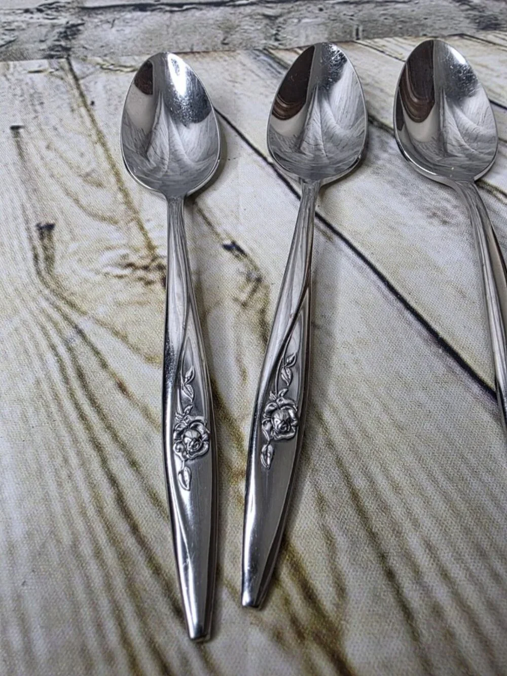 5 Vintage Oneida LASTING ROSE Stainless 6.5
